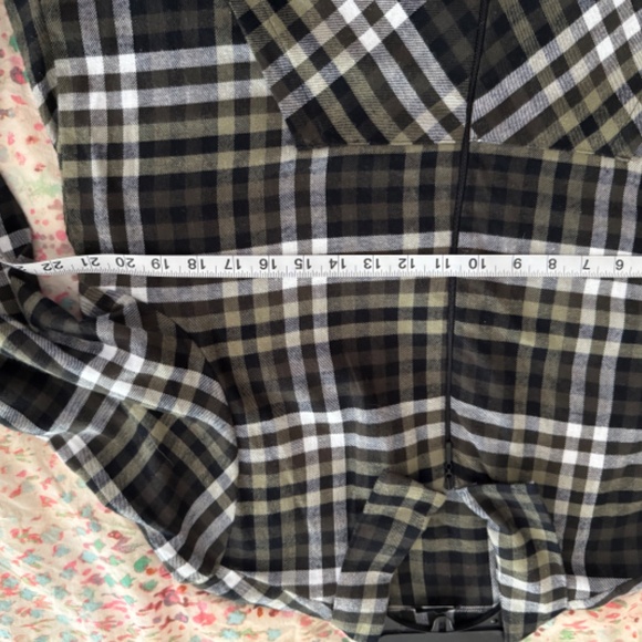 Staples Plaid Flannel Top with Peplum HEM - Picture 4 of 7